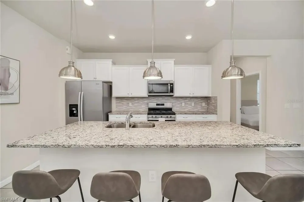 7407 Oakmoss Loop Davenport, FL 33837