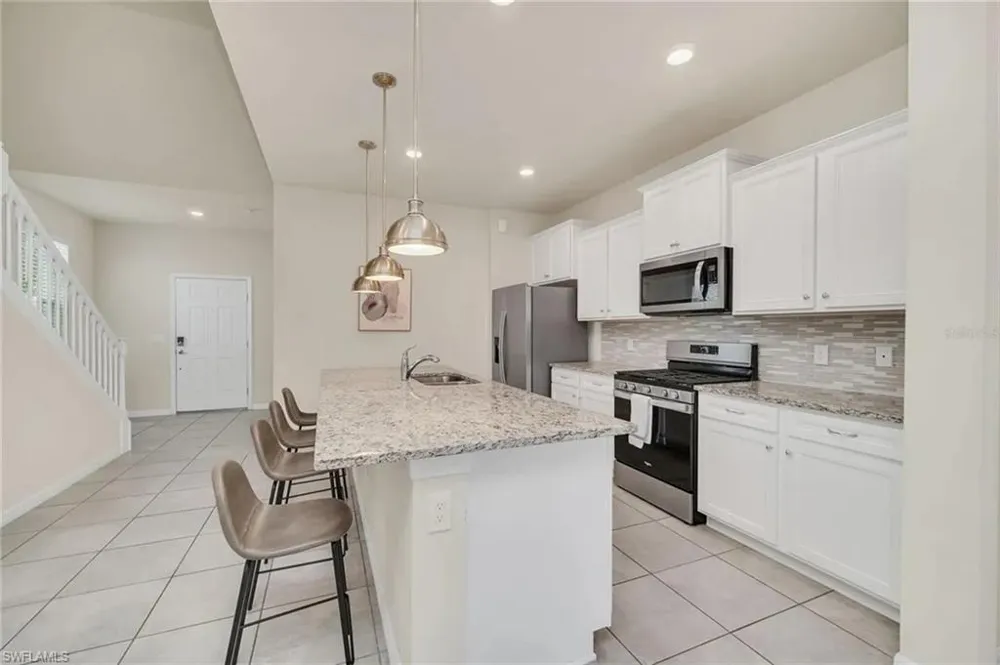 7407 Oakmoss Loop Davenport, FL 33837