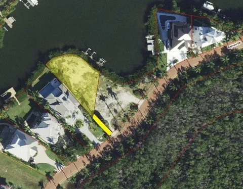 203 Bayfront Drive