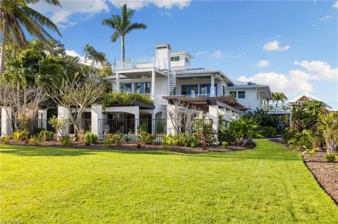 3569 San Carlos Drive