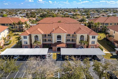 1105 Van Loon Commons Circle #304