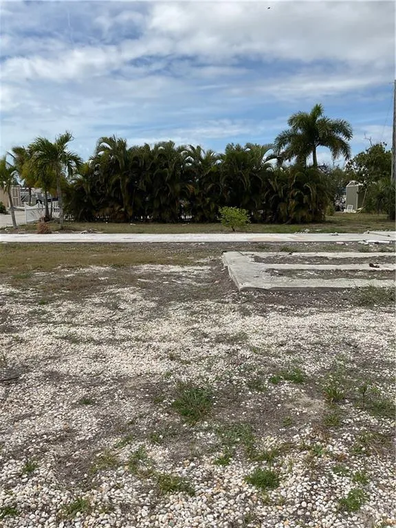 5012 Flamingo Drive St. James City, FL 33956