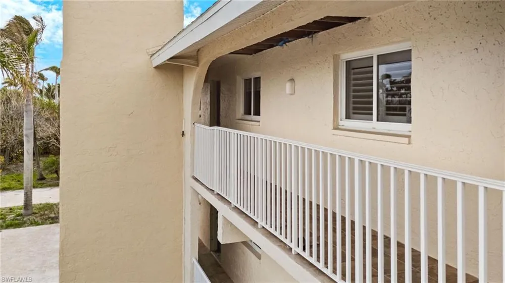 527 E Gulf Drive #204 Sanibel, FL 33957