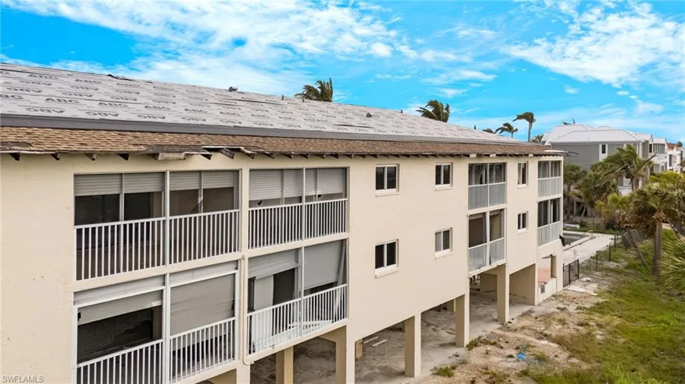 527 E Gulf Drive #204 Sanibel, FL 33957
