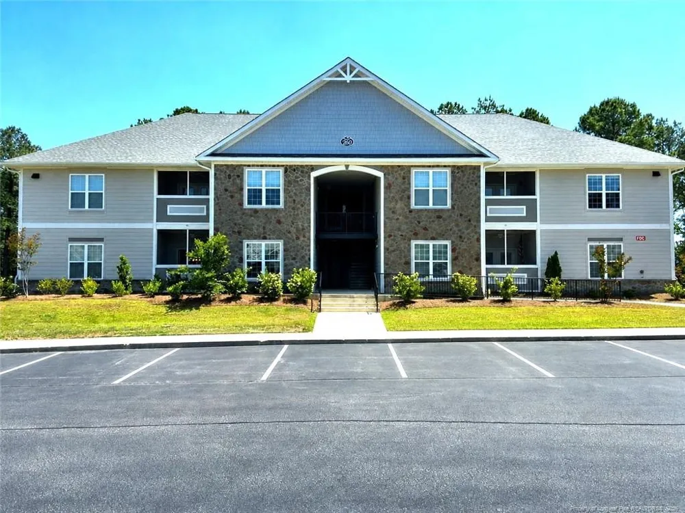 260 Gallery Drive #102 Spring Lake, NC 28390