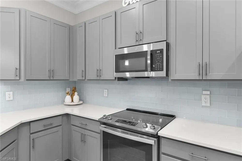 238 Indies Drive E #202 Naples, FL 34114