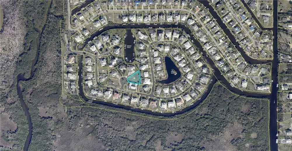18211 Chesapeake Court Fort Myers, FL 33908