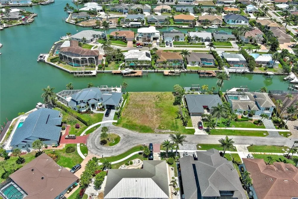 225 Geranium Court Marco Island, FL 34145
