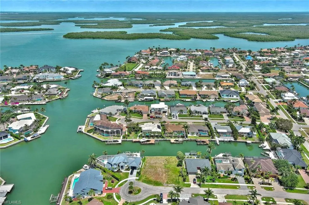 225 Geranium Court Marco Island, FL 34145