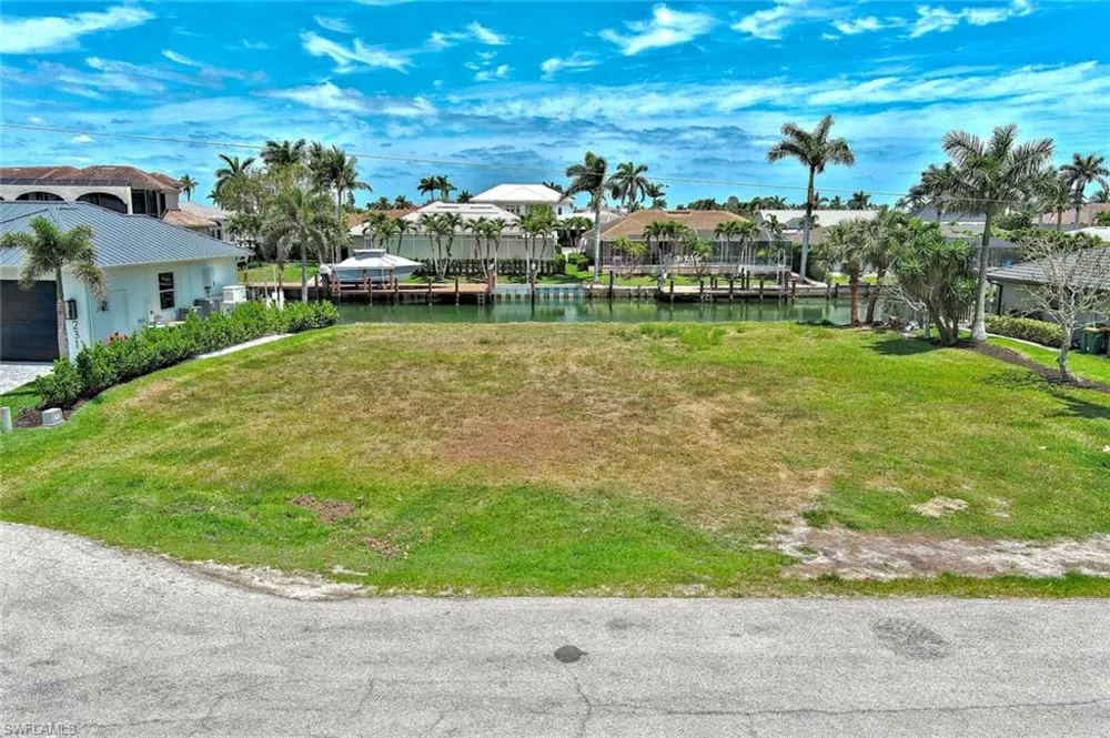 225 Geranium Court Marco Island, FL 34145