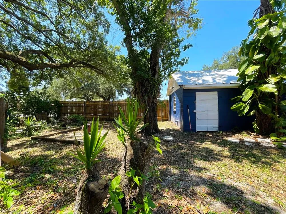 6901 Michigan Avenue Gibsonton, FL 33534