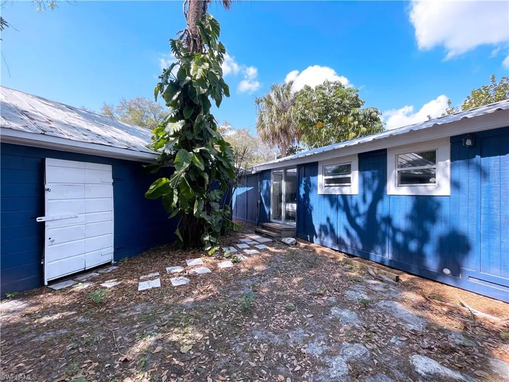 6901 Michigan Avenue Gibsonton, FL 33534
