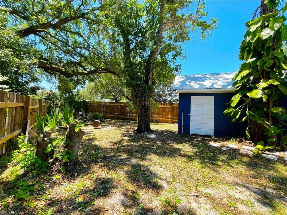6901 Michigan Avenue Gibsonton, FL 33534
