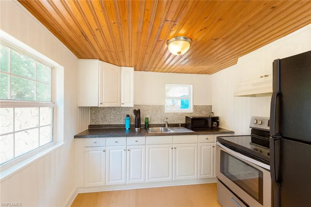 6901 Michigan Avenue Gibsonton, FL 33534