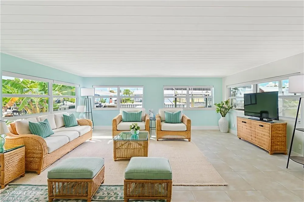 2500 Harbor View Drive Matlacha, FL 33993