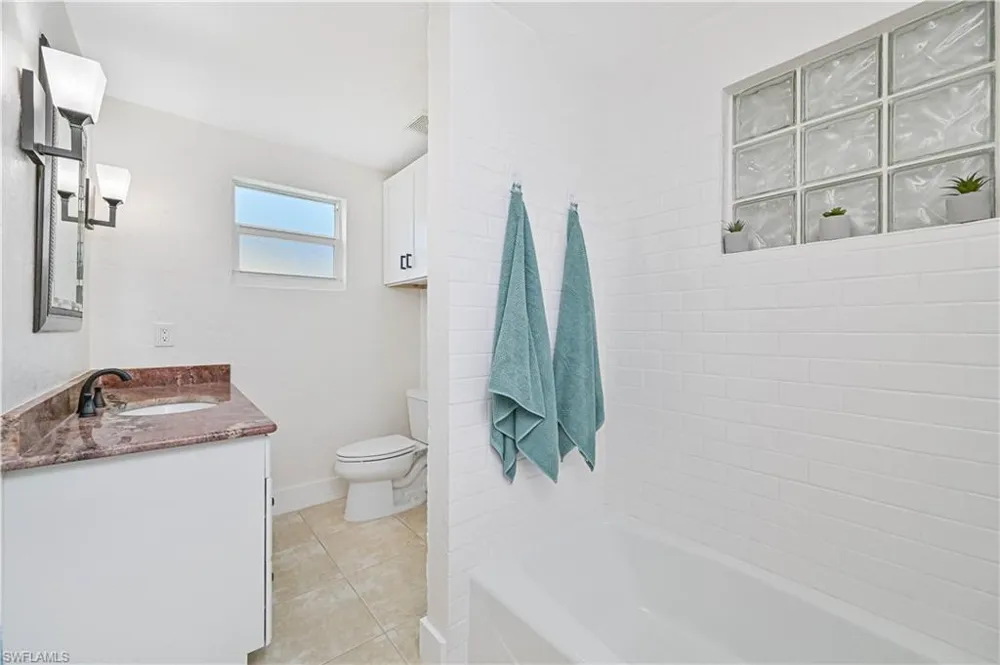 2500 Harbor View Drive Matlacha, FL 33993