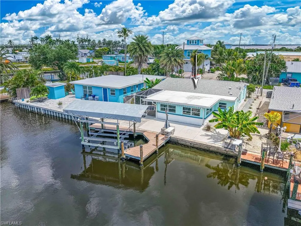 2500 Harbor View Drive Matlacha, FL 33993