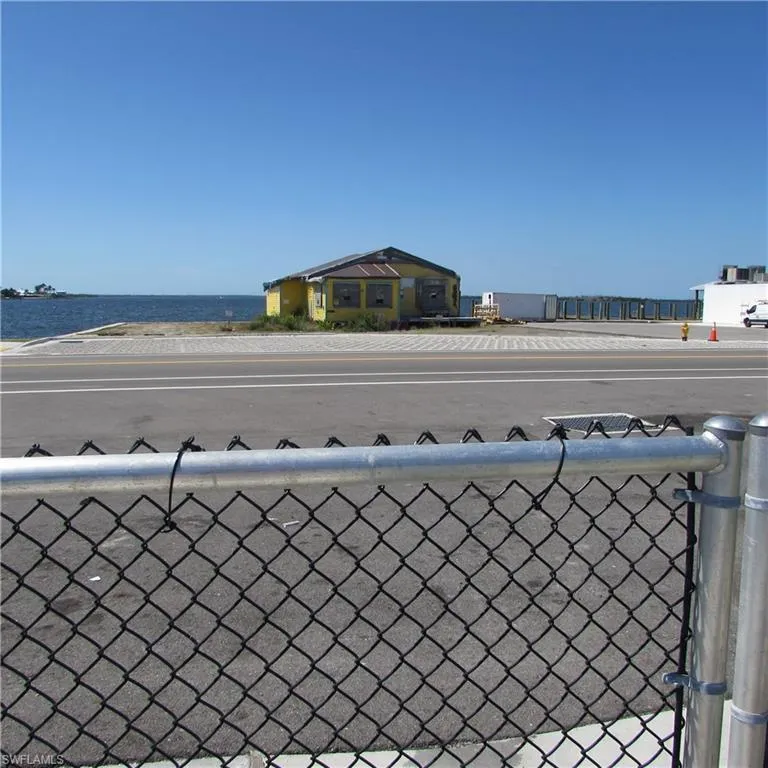 4331 Pine Island Road NW Matlacha, FL 33993