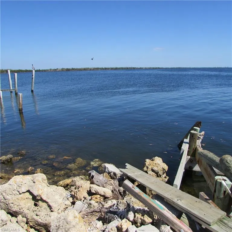 4331 Pine Island Road NW Matlacha, FL 33993