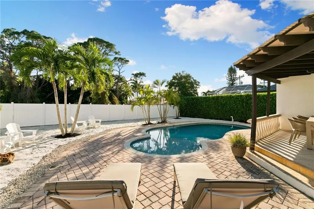 317 3rd Avenue Marco Island, FL 34145