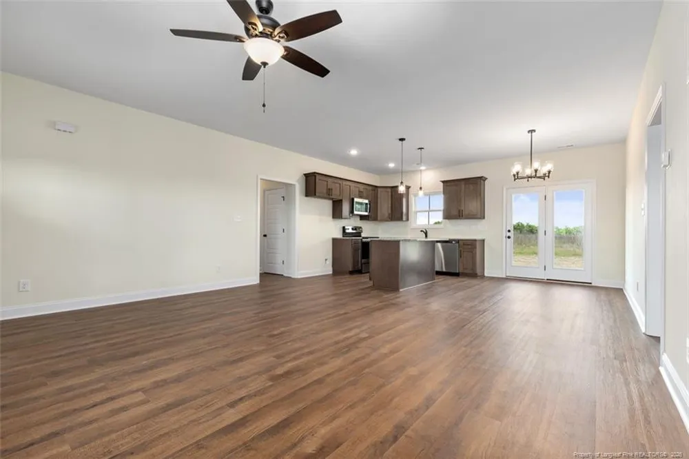 310 Libby Lane Pinebluff, NC 28373