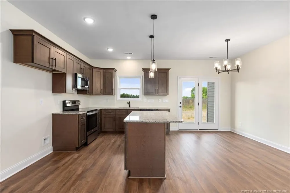 310 Libby Lane Pinebluff, NC 28373