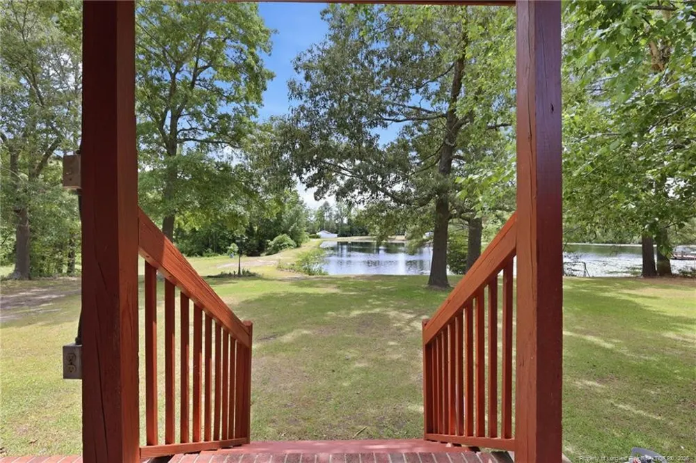 10400 Ruth Vinson Road Autryville, NC 28318