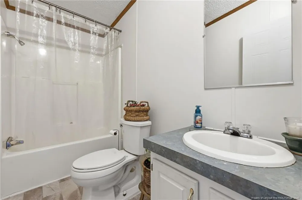 10400 Ruth Vinson Road Autryville, NC 28318