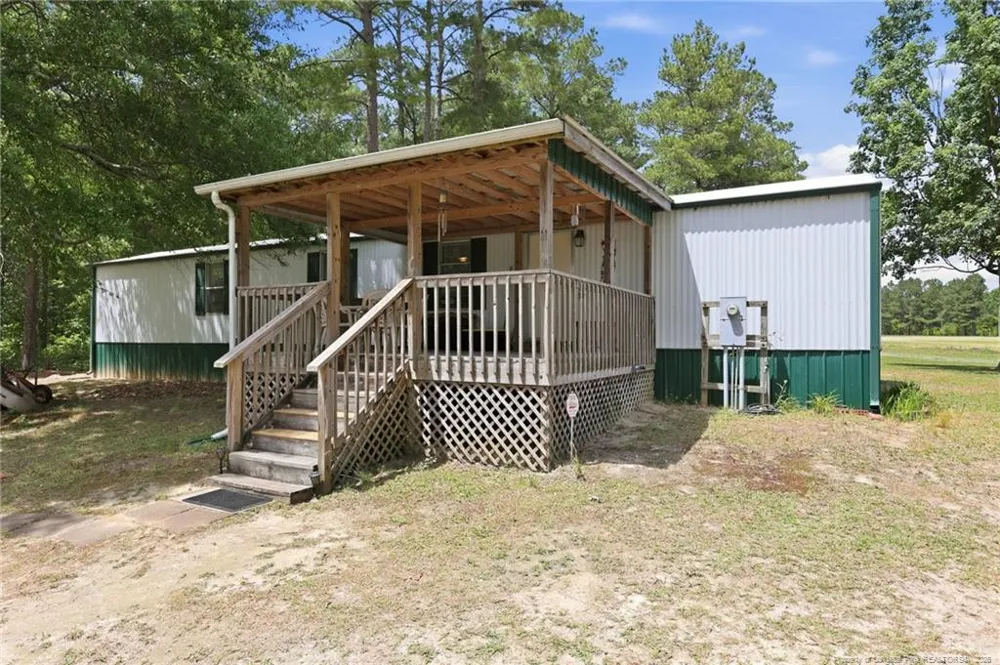 10400 Ruth Vinson Road Autryville, NC 28318