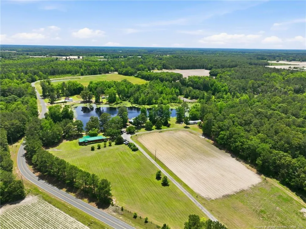 10400 Ruth Vinson Road Autryville, NC 28318