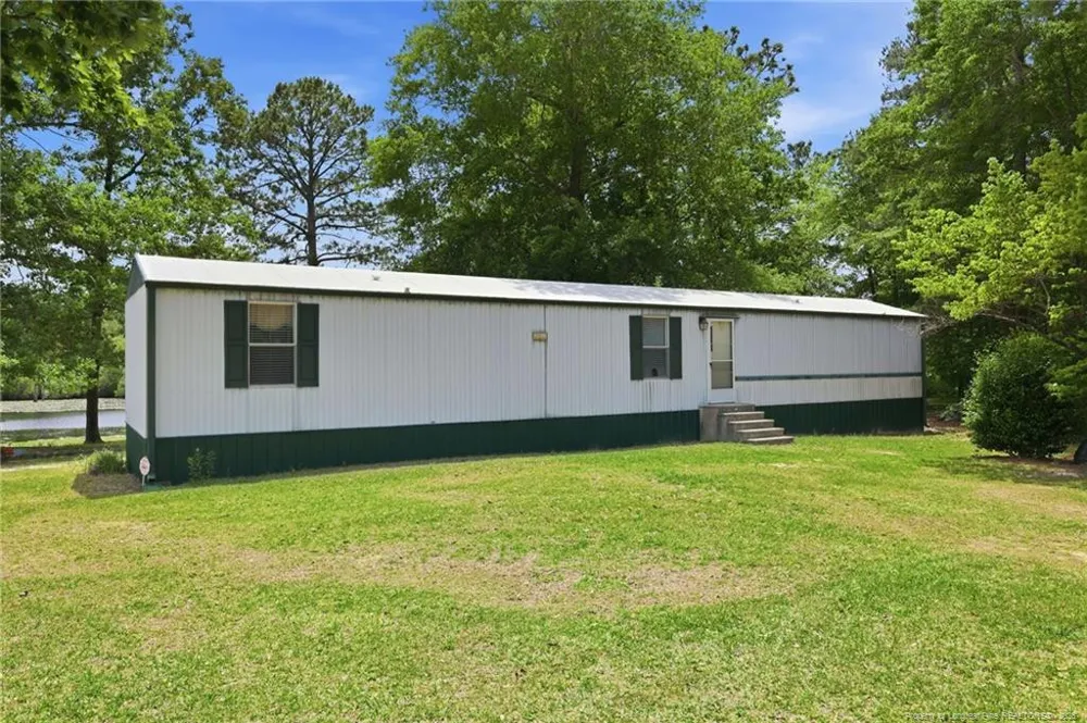 10400 Ruth Vinson Road Autryville, NC 28318