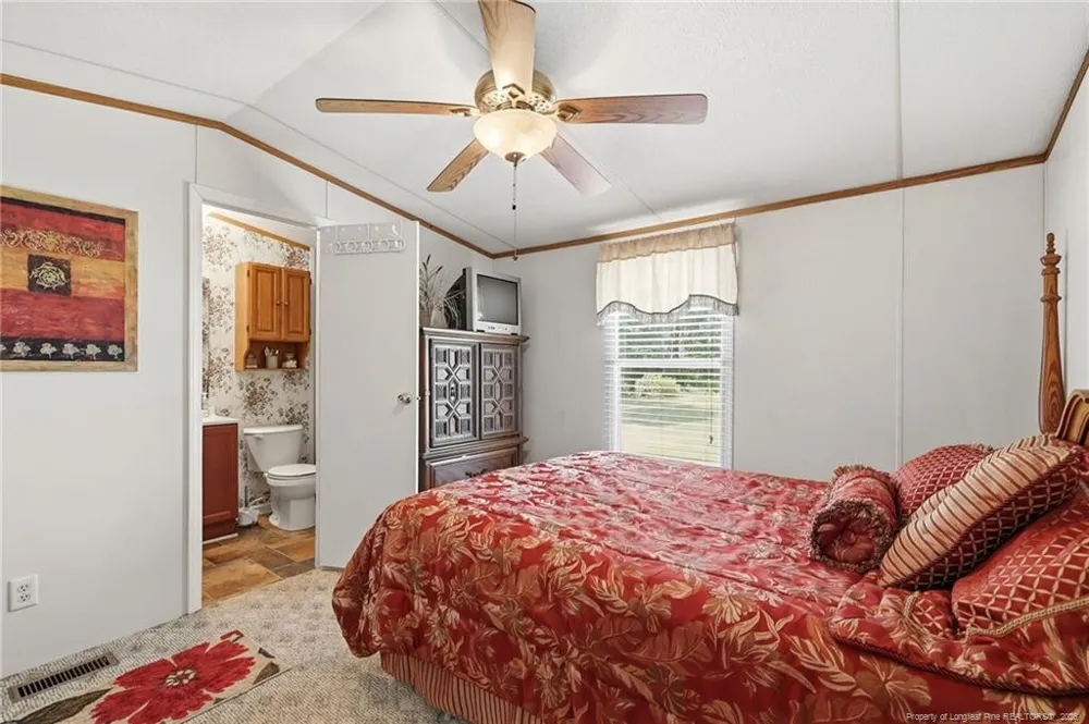 10400 Ruth Vinson Road Autryville, NC 28318