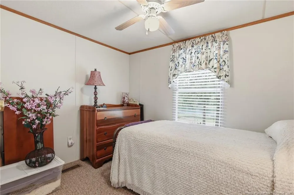 10400 Ruth Vinson Road Autryville, NC 28318