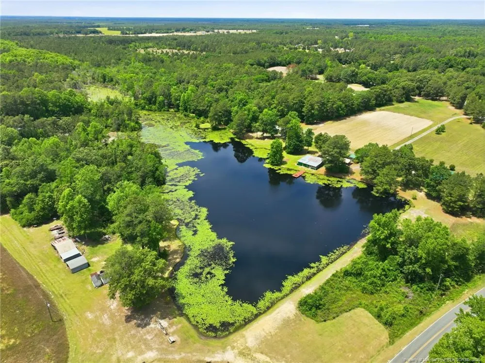 10400 Ruth Vinson Road Autryville, NC 28318