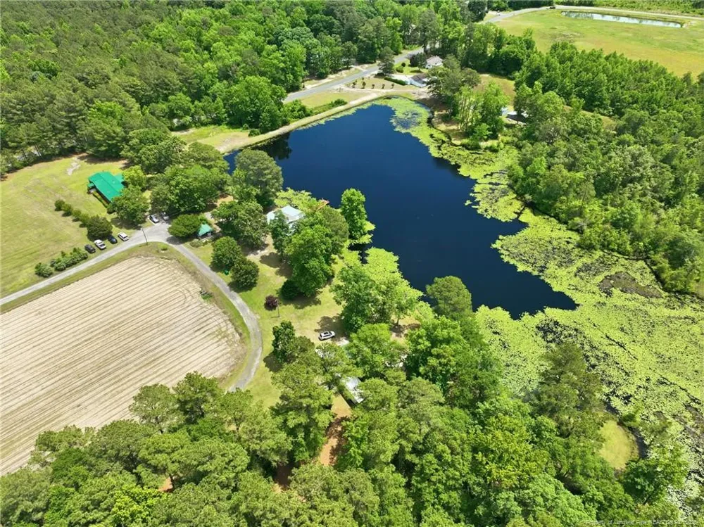 10400 Ruth Vinson Road Autryville, NC 28318