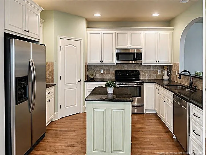 175 Pine Hawk Drive Spring Lake, NC 28390