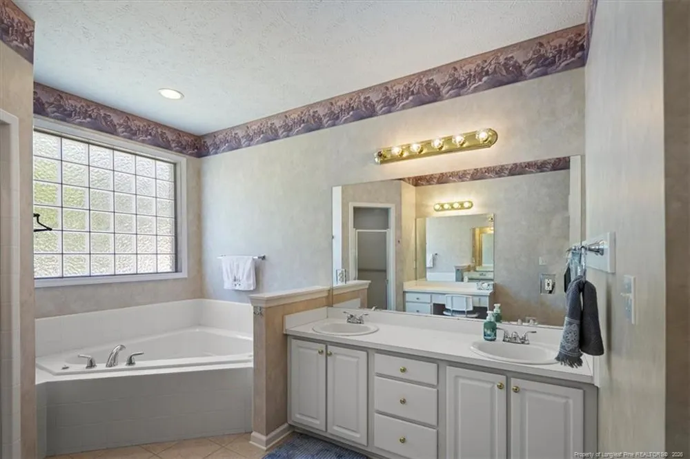 321 Stone Cross Drive Spring Lake, NC 28390