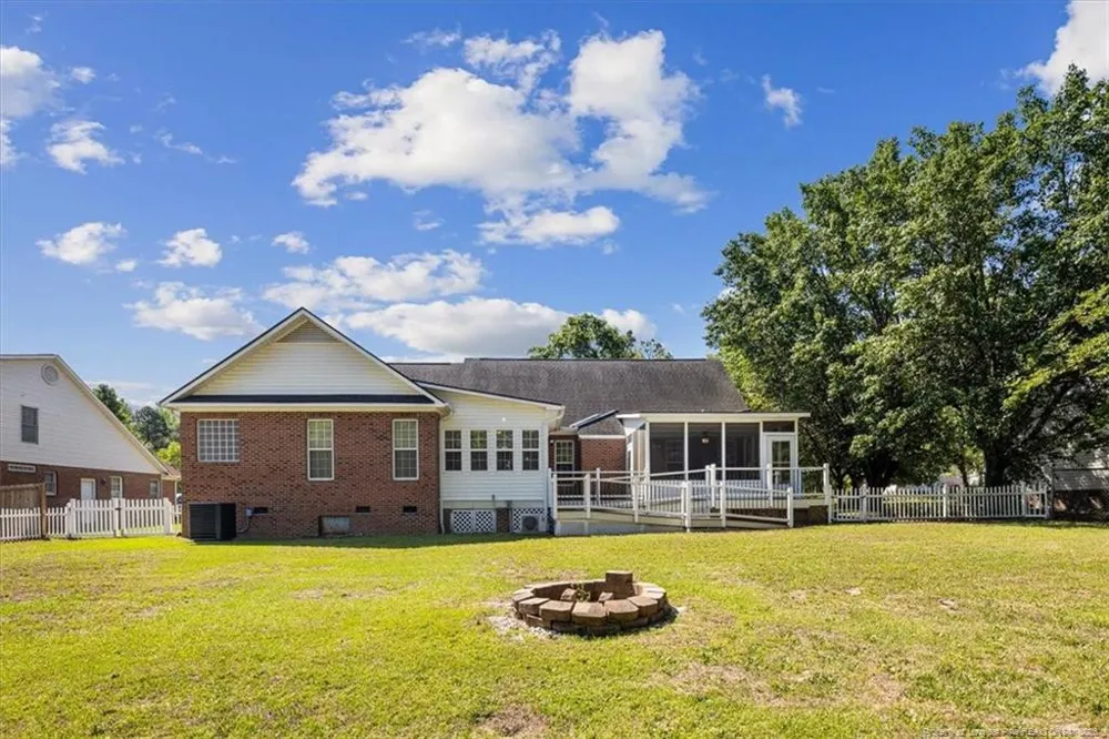 321 Stone Cross Drive Spring Lake, NC 28390