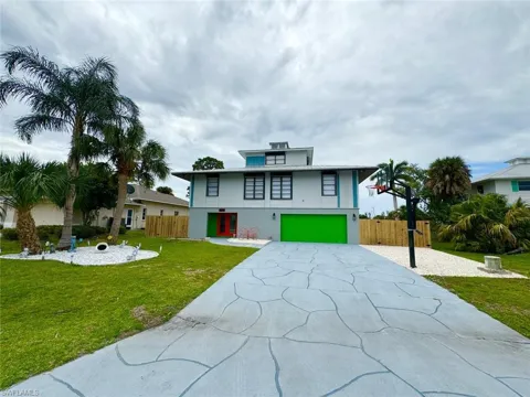 14271 Sandarac Drive