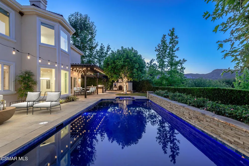 841 Stafford Road Thousand Oaks, CA 91361