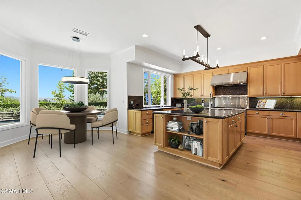 841 Stafford Road Thousand Oaks, CA 91361