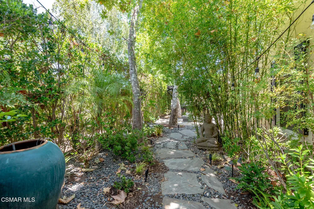 841 Stafford Road Thousand Oaks, CA 91361