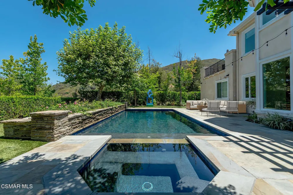 841 Stafford Road Thousand Oaks, CA 91361