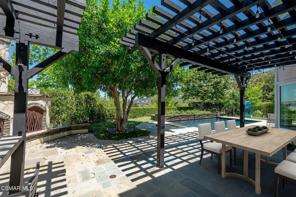 841 Stafford Road Thousand Oaks, CA 91361
