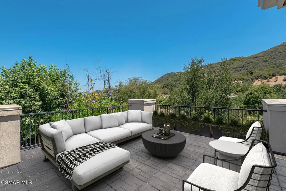 841 Stafford Road Thousand Oaks, CA 91361