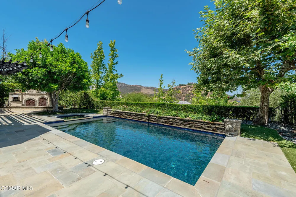 841 Stafford Road Thousand Oaks, CA 91361