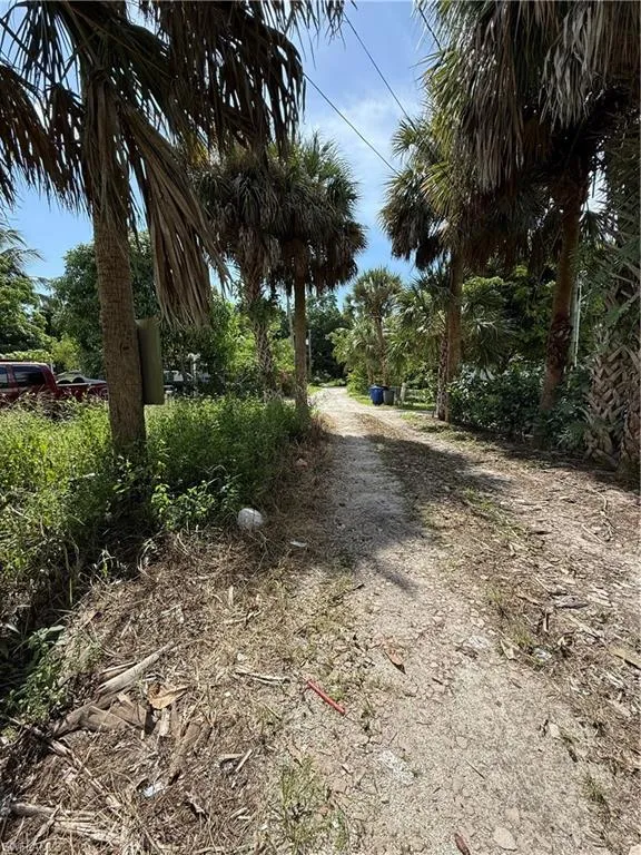 12096 Carpenter Lane Bonita Springs, FL 34135