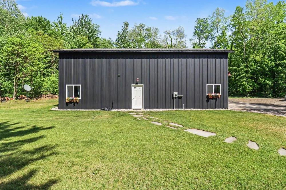 6830 120th Avenue Hart, MI 49420