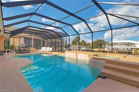562 Goldcoast Court