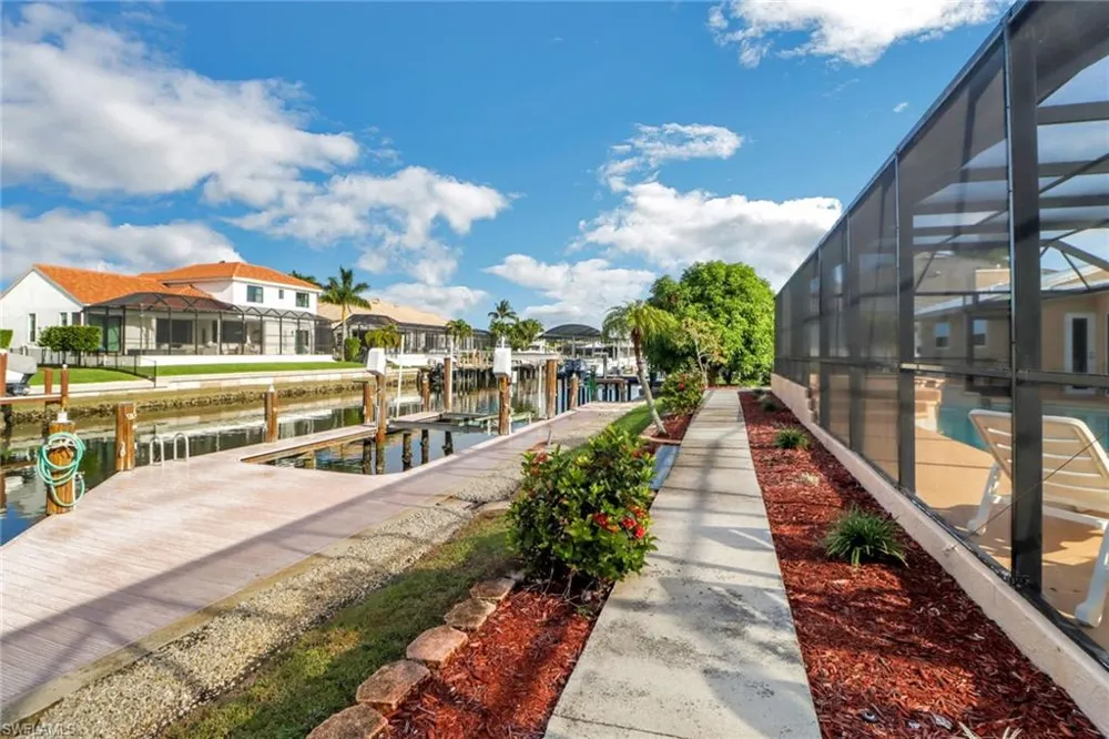 562 Goldcoast Court Marco Island, FL 34145